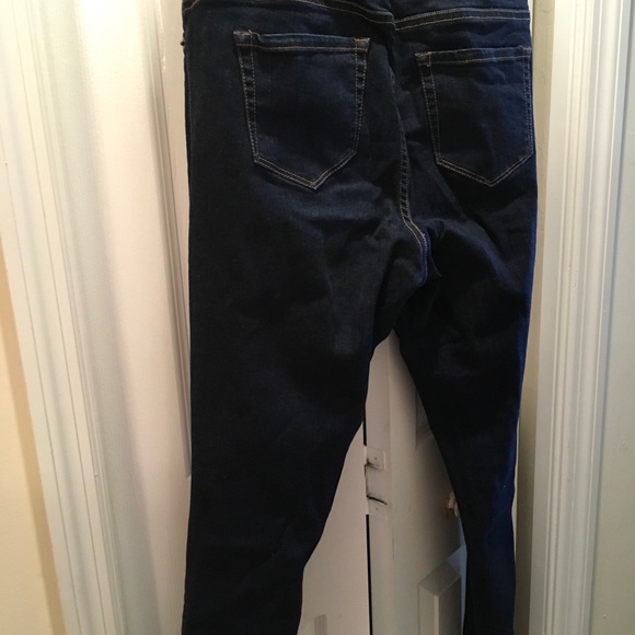 Liz Lange Maternity Pants size small - Picture 5 of 16